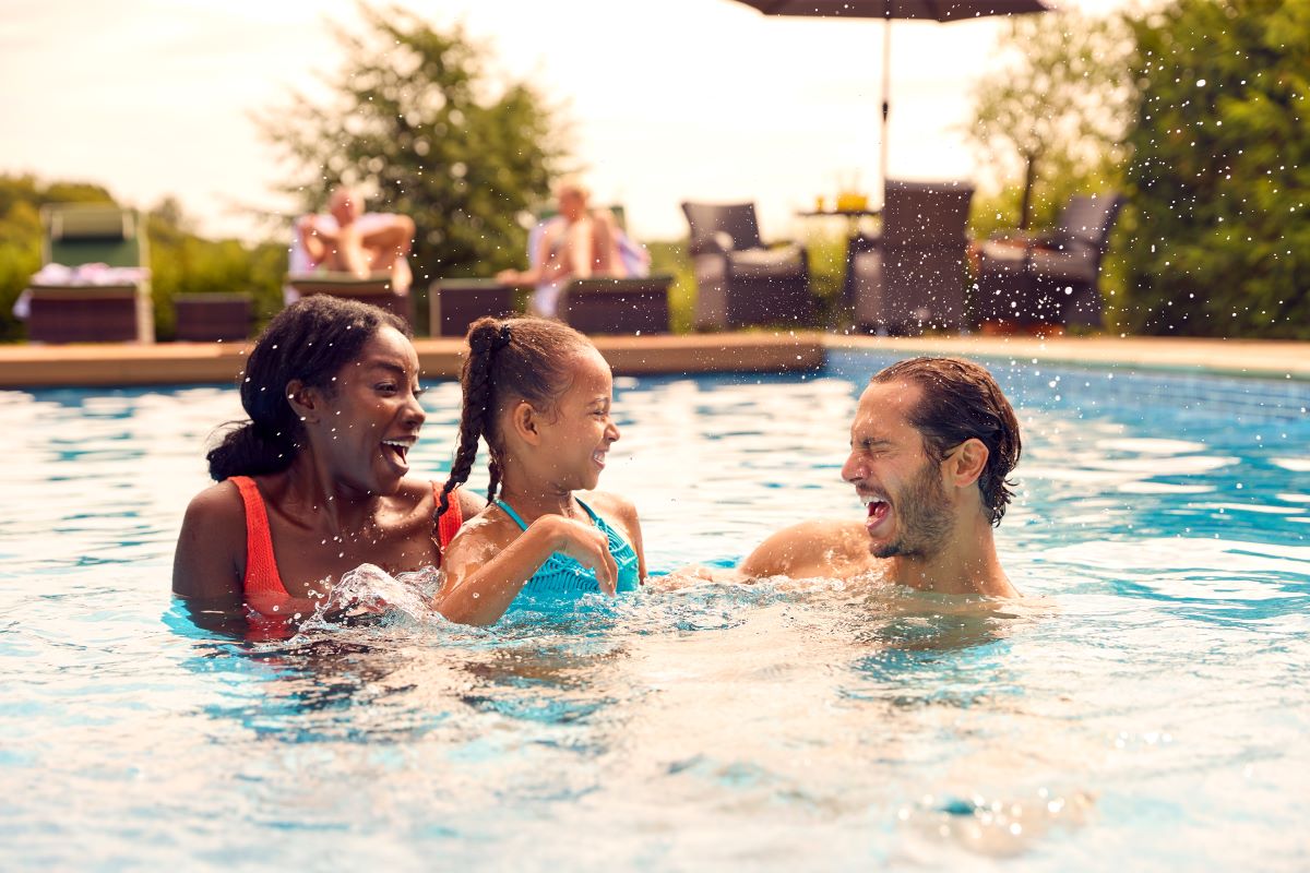 Freibad-Knigge: Mit diesen Regeln entspannt durch die Saison
